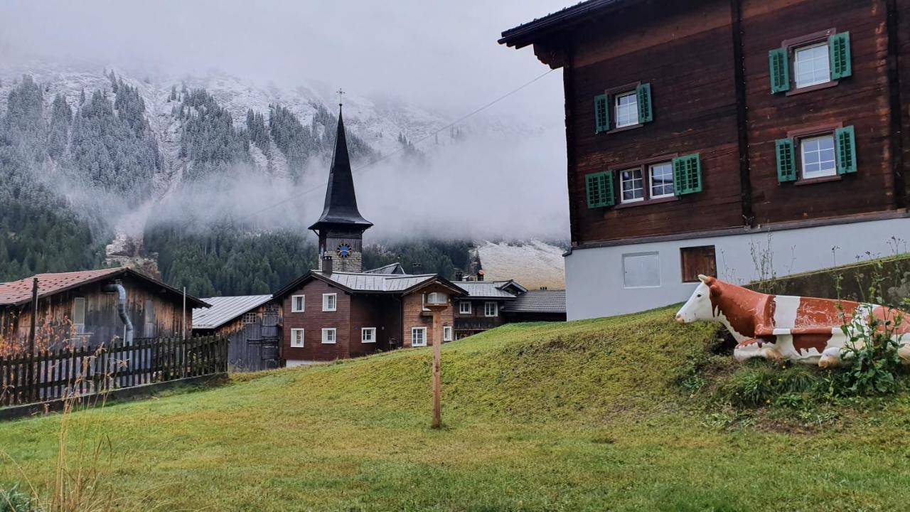 Yeti Lodge 塞德龙 外观 照片
